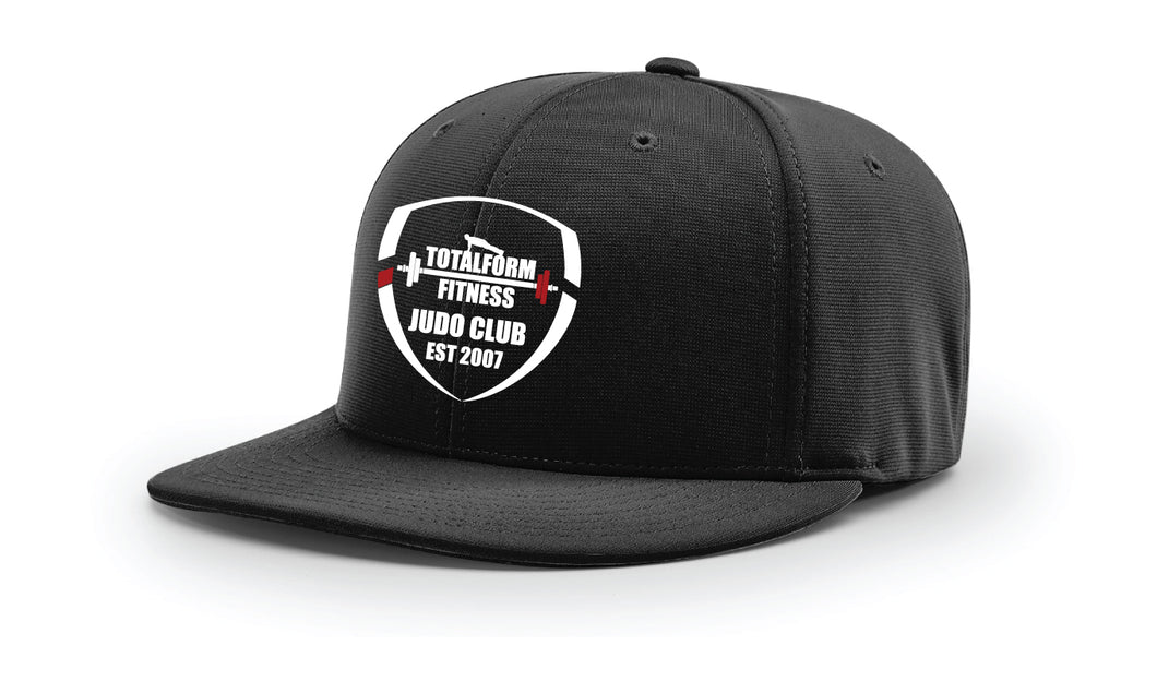 TOTAL BLACK FITTED CAP